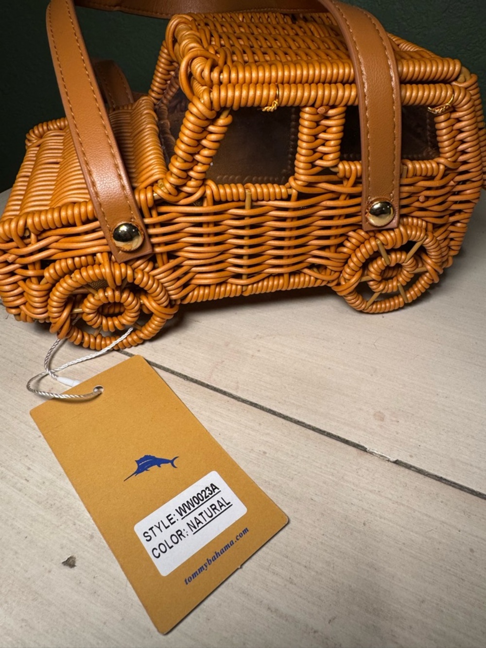 Tommy Bahama Wicker Woven Car Bag with Tan Straps NWT - Picture 4 of 4